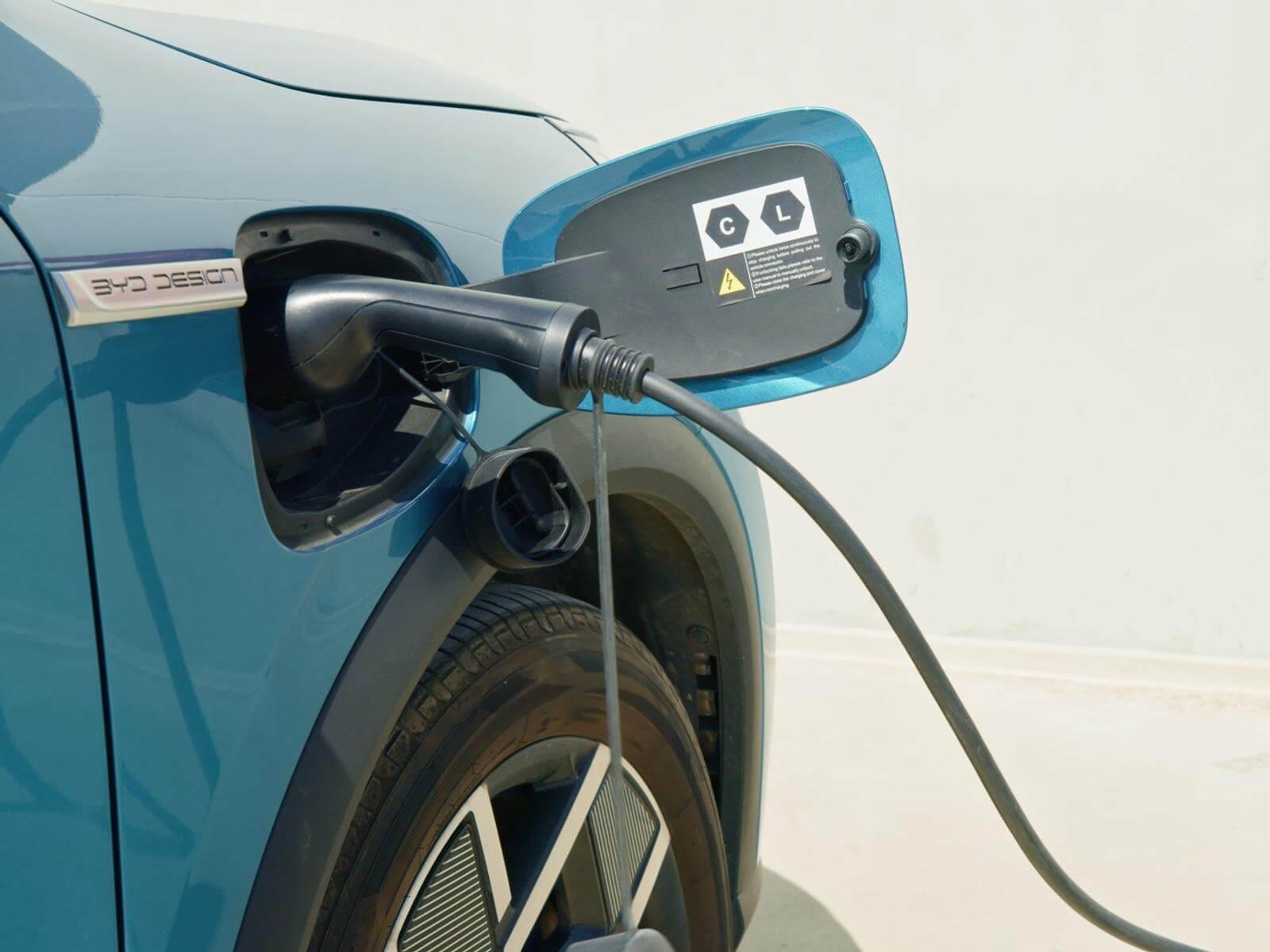 BYD portable EV charger cable and connector