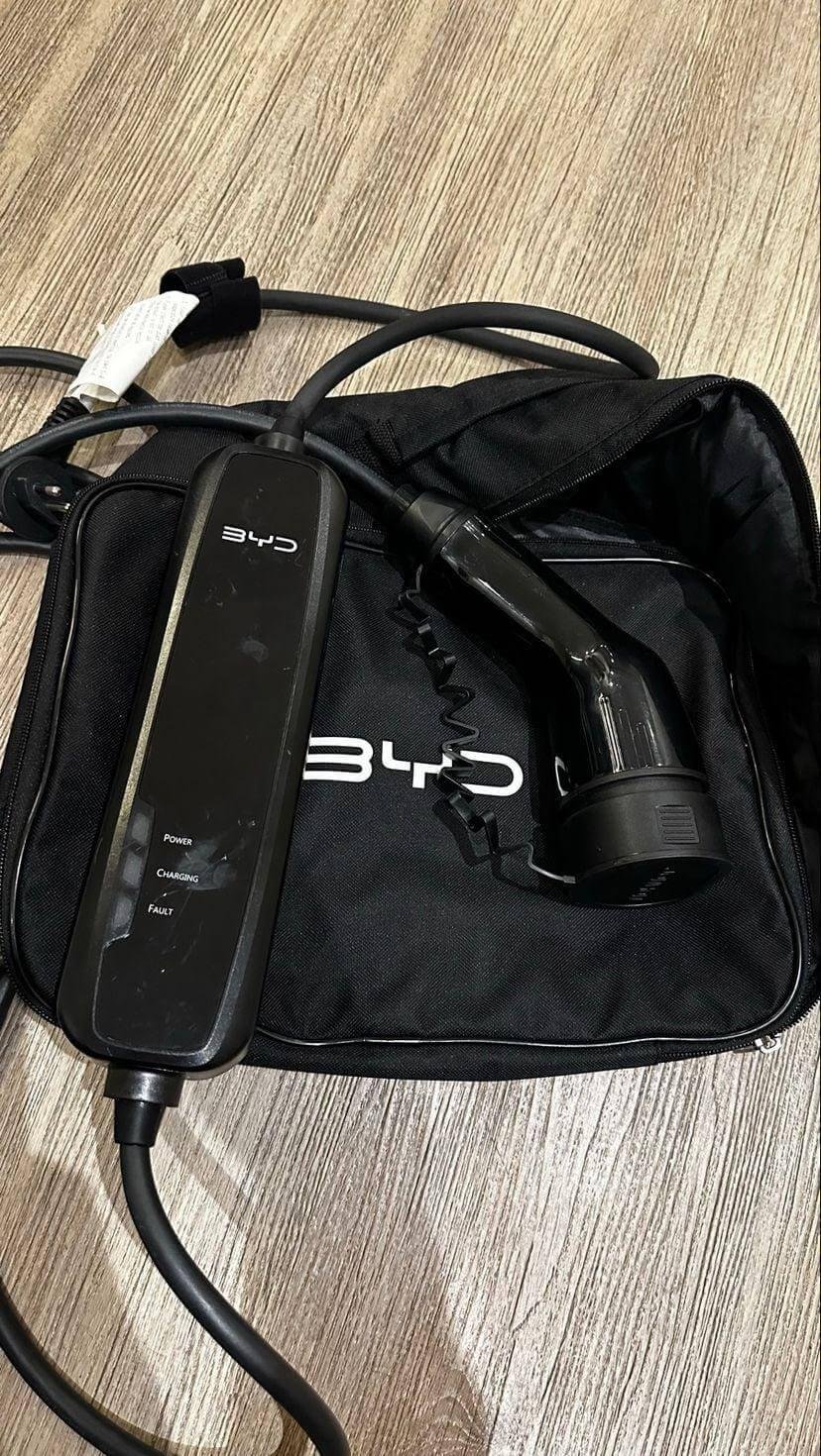 BYD portable EV charger power plug